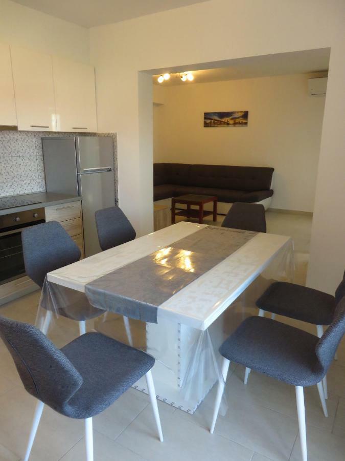 Luka Apartments Biograd na Moru Kültér fotó