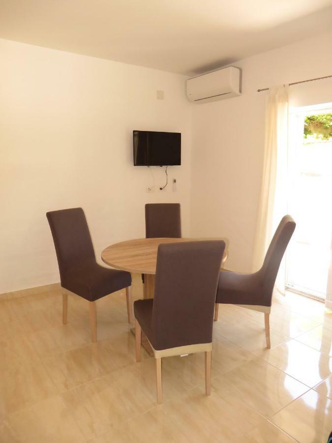 Luka Apartments Biograd na Moru Kültér fotó
